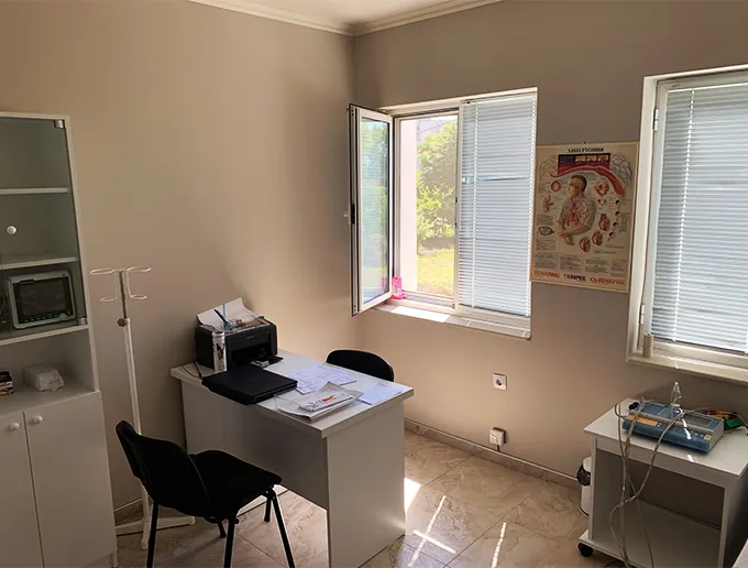 Лекарски кабинет с модерно оборудване в Хоспис Борис Дали